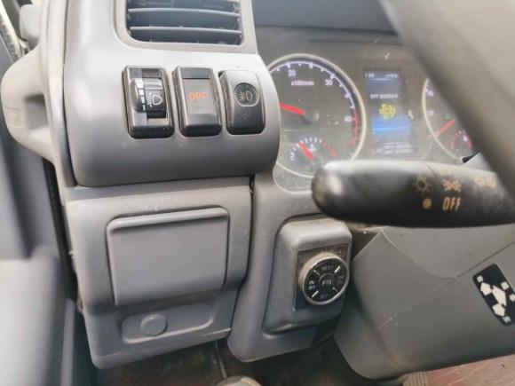 [武汉·鄂A] 二手五十铃庆铃五十铃T172021款 3.0T柴油两驱栏板车标准轴距4KH1CT6H1