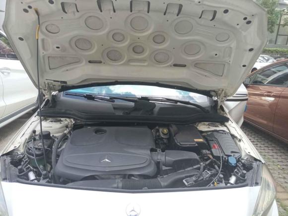 [深圳·粤B] 二手奔驰奔驰A级2015款 A 180 标准型