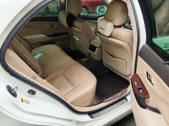 [成都·川A] 二手丰田皇冠2010款 3.0L Royal Saloon VIP