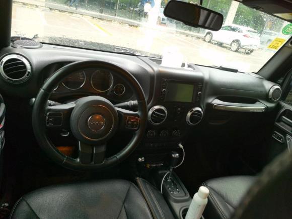 [西安·陕A] 二手Jeep牧马人2015款 2.8TD Sahara 四门舒享版