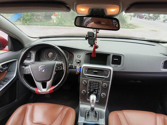 [上海·沪A] 二手沃尔沃沃尔沃V602013款 T5 智雅版