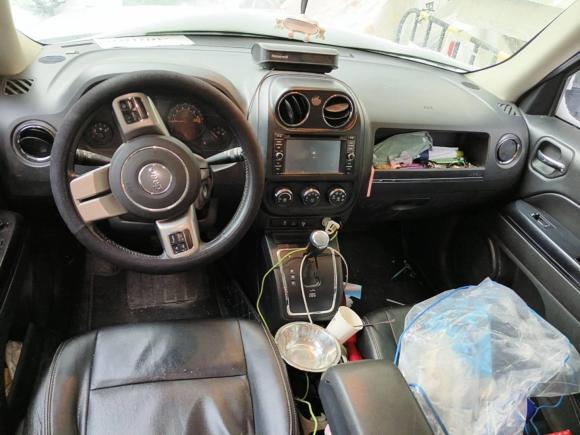 [济南·鲁A] 二手Jeep自由客2014款 2.4L 运动版