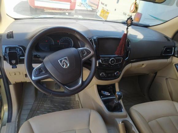 [北京·京E] 二手宝骏宝骏7302014款 1.5L 手动豪华导航ESP版 7座