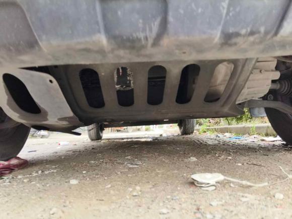 [宁波·浙B] 二手东风御风御风2018款 2.3TA100标配版物流车短轴中顶5-9座WP2.3