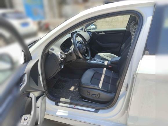 [南昌·赣G] 二手奥迪奥迪A32017款 Limousine 35 TFSI 时尚型