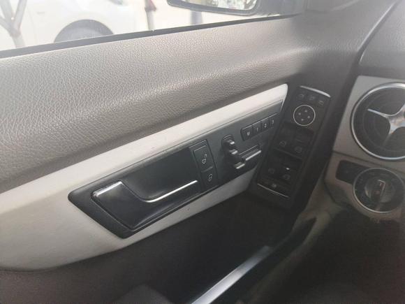 [上海·沪G] 二手奔驰奔驰GLK级2015款 GLK 300 4MATIC 时尚型 极致版