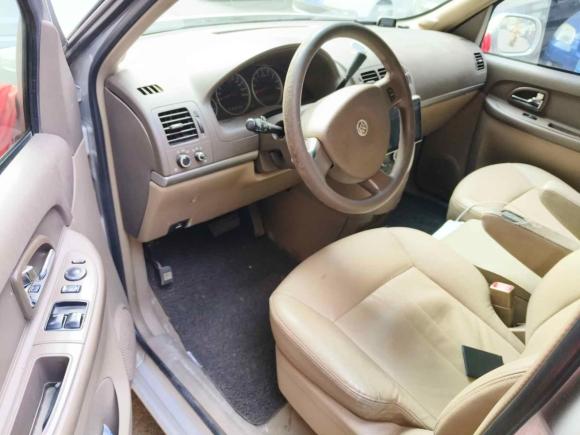 [济南·鲁A] 二手别克别克GL82012款 2.4L BASE舒适版