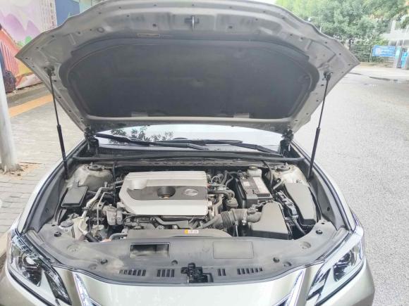 [北京·京E] 二手雷克萨斯雷克萨斯ES2021款 200 卓越版