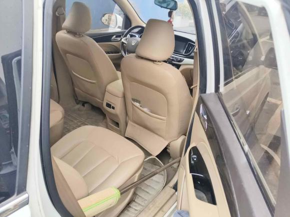 [常州·苏E] 二手宝骏宝骏7302016款 1.5L 手动豪华型 7座