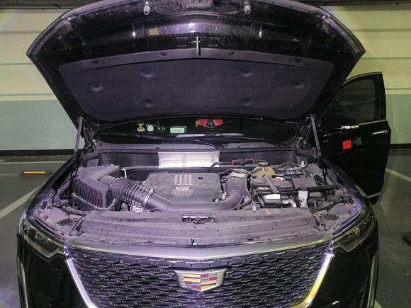 [武汉·鄂W] 二手凯迪拉克凯迪拉克XT62021款 2.0T 七座四驱豪华型