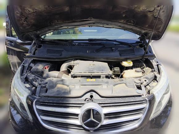 [济南·鲁A] 二手奔驰奔驰V级2018款 V 260 尊贵版 国VI