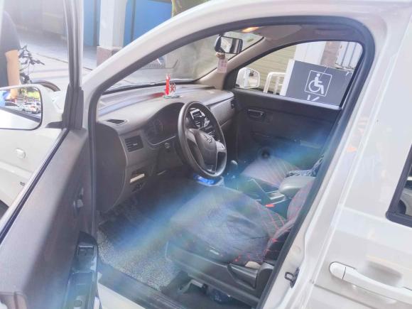 [成都·川A] 二手五菱汽车五菱荣光V2018款 1.5L标准型