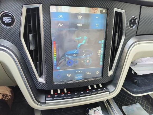 [上海·陕G] 二手众泰众泰T7002017款 1.8T 双离合尊享型