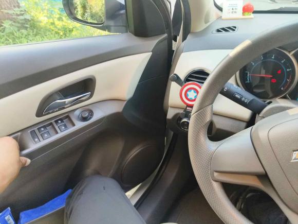 [上海·沪D] 二手雪佛兰科鲁兹2015款 1.5L 经典 SE AT