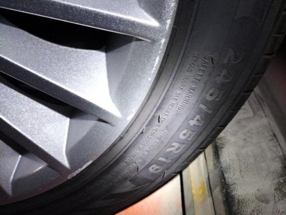 [青岛·鲁B] 二手奔驰奔驰S级2008款 S 300 L 尊贵型