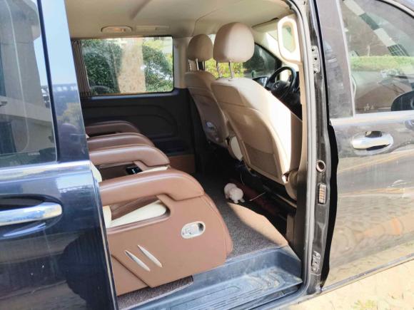 [青岛·鲁B] 二手奔驰威霆2016款 2.0T 精英版