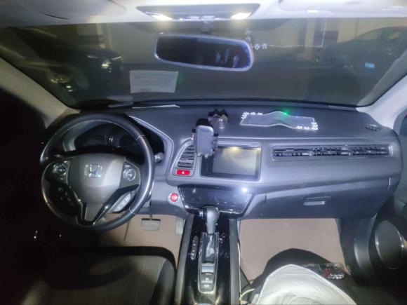 [深圳·粤B] 二手本田缤智2015款 1.8L CVT两驱豪华型