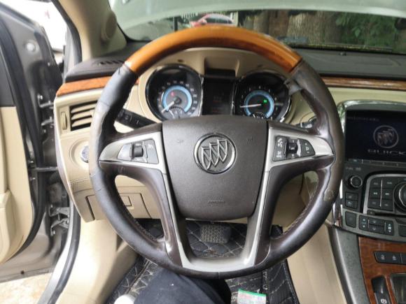 [上海·赣A] 二手别克君越2010款 2.4L豪华版