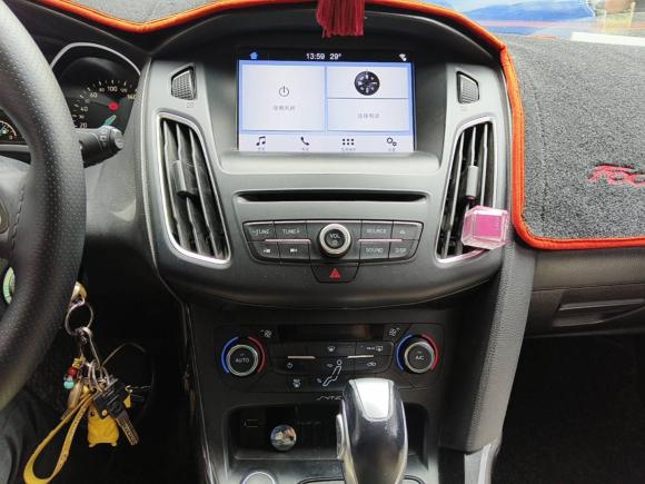 [青岛·鲁U] 二手福特福克斯2015款 两厢 EcoBoost 180 自动精英型