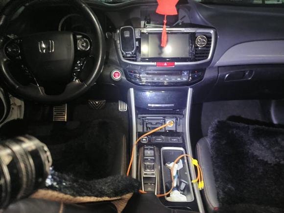 [苏州·苏E] 二手本田雅阁2016款 混动 2.0L 锐领版