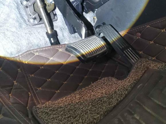 [深圳·粤B] 二手起亚索兰托2012款 2.4L 汽油豪华版