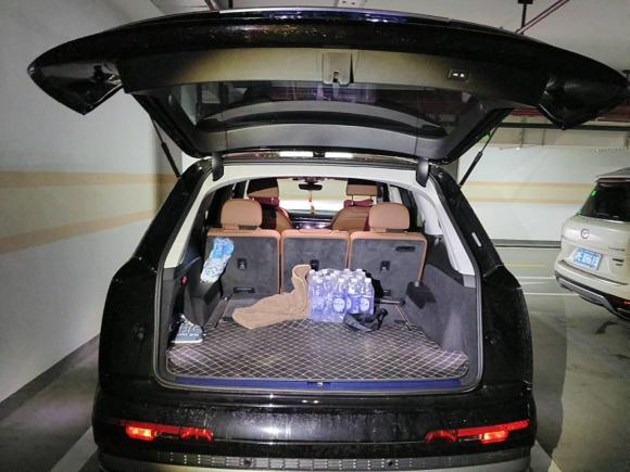 [上海·沪C] 二手奥迪奥迪Q72023款 55 TFSI quattro S line运动型