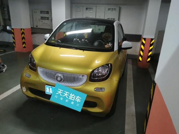smartsmart fortwo2015款 1.0L 52千瓦硬顶激情版「杭州二手车」「天天拍车」