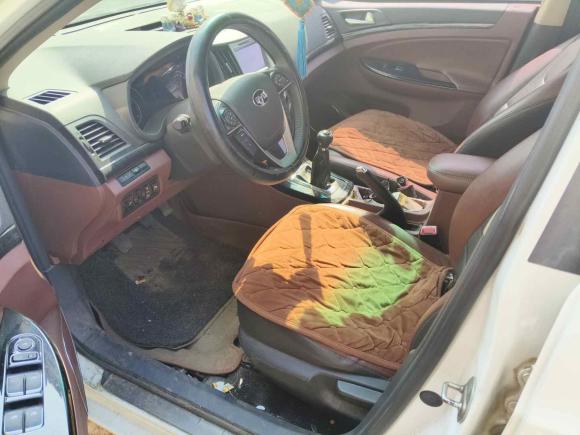 [青岛·鲁B] 二手比亚迪速锐2016款 1.5L 手动精英型