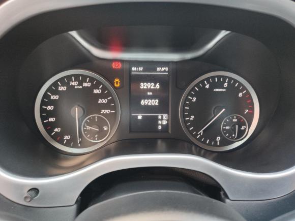 [南通·苏F] 二手奔驰威霆2021款 2.0T 精英版 7座