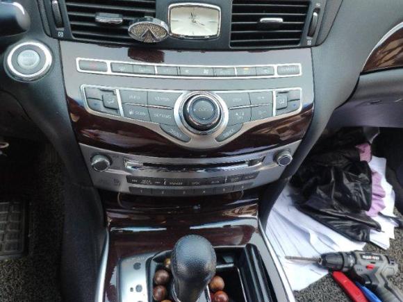 [宁波·浙B] 二手英菲尼迪英菲尼迪Q702013款 Q70L 2.5L 舒适版