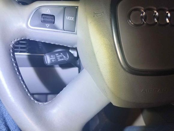 [深圳·粤B] 二手奥迪奥迪A6L2011款 2.0 TFSI 自动标准型