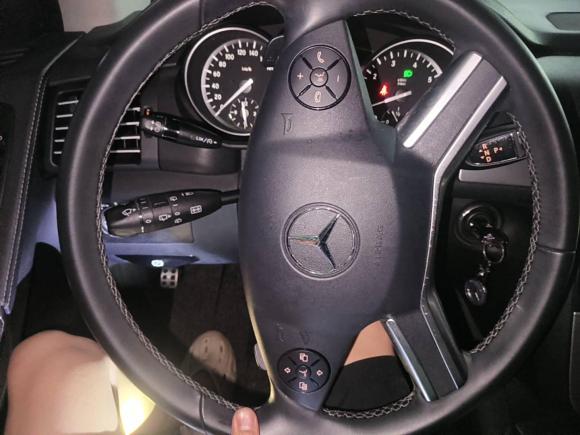 [上海·沪G] 二手奔驰奔驰R级2014款 R 320 4MATIC 商务型