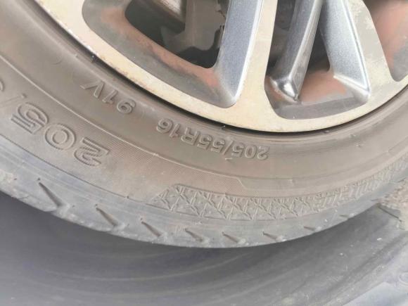 [青岛·鲁B] 二手宝骏宝骏7302017款 1.5T 手动尊享型 7座