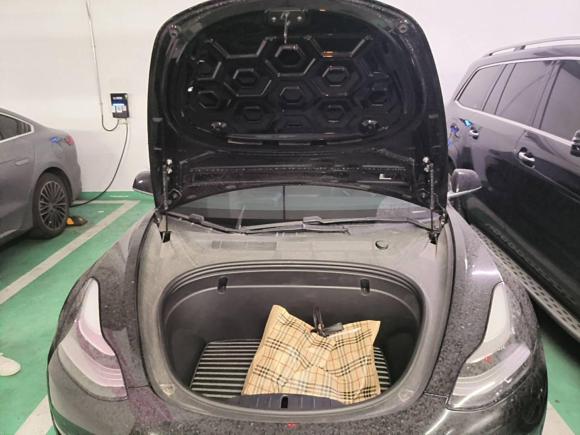 [上海·沪A] 二手特斯拉Model 32020款 标准续航后驱升级版