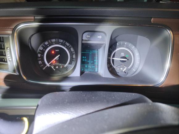 [南昌·赣A] 二手别克别克GL82017款 25S 尊贵型 国V