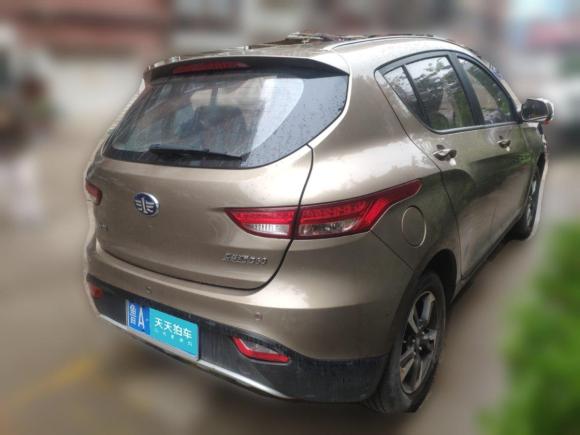 [济南·鲁A] 二手一汽骏派D602015款 1.8L 自动尊贵型