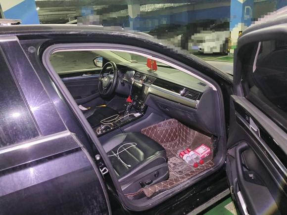 [合肥·鲁H] 二手大众辉昂2018款 改款 380TSI 两驱商务版