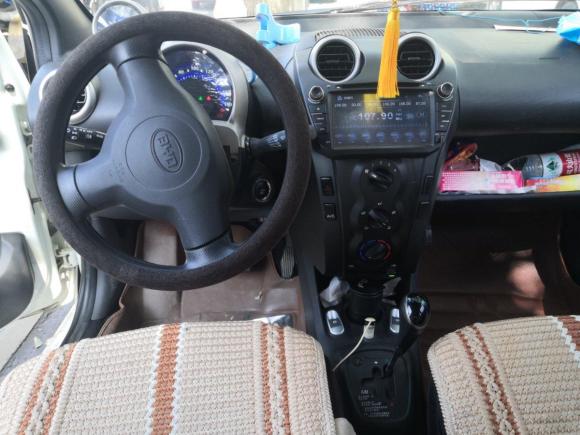 [武汉·鄂A] 二手比亚迪比亚迪F02015款 1.0L AMT 悦酷型