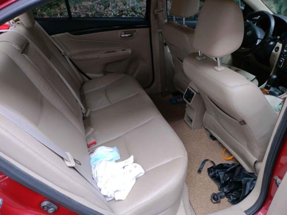 [常州·苏D] 二手铃木启悦2015款 1.6L 自动尊享型