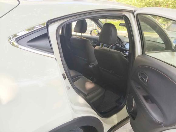 [西安·陕A] 二手本田本田XR-V2015款 1.8L VTi CVT豪华版