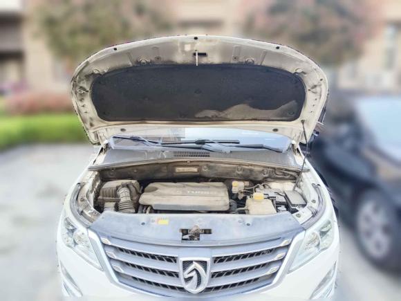 [青岛·鲁B] 二手宝骏宝骏5602016款 1.5T 手动精英型