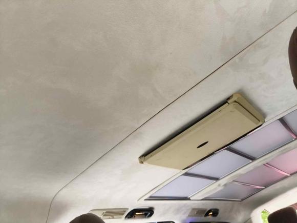 [上海·沪C] 二手奔驰威霆2018款 2.0T 精英版 7座 国VI