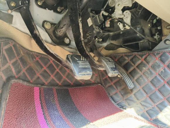 [杭州·新F] 二手陆风陆风X82011款 2.5T 柴油4X4豪华型