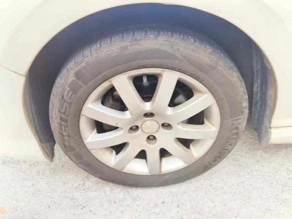 [南昌·赣M] 二手标致标致3082014款 乐享版 经典 1.6L 自动优尚型