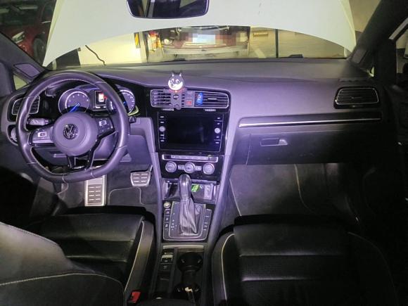 [上海·苏E] 二手大众高尔夫2017款 2.0TSI R