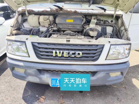 [成都·川A] 二手依维柯依维柯得意2017款 2.5T A35客车5-7座47Z5