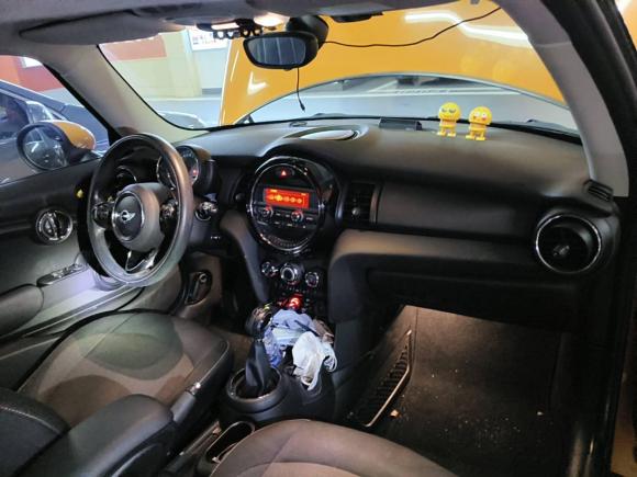 [广州·粤T] 二手MINIMINI2016款 1.2T ONE 先锋派