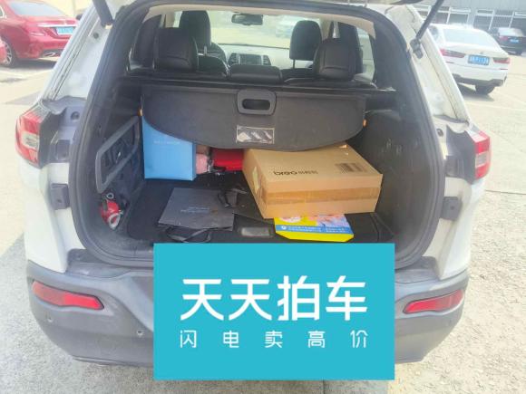 [宁波·浙B] 二手Jeep自由光2014款 2.4L 豪华版