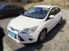 [青岛·鲁B] 福特福克斯2015款 两厢 1.6L 自动舒适型