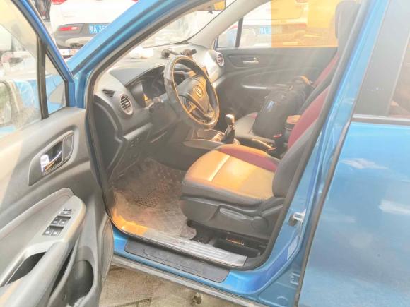 [武汉·鄂B] 二手长安长安CS152016款 1.5L 手动时尚版